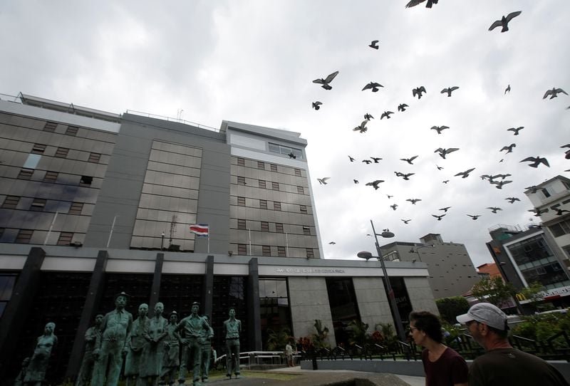 La fortaleza del colón vuelve a presionar a empresas, empleo y sectores exportadores