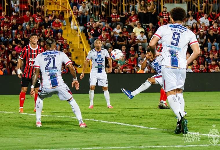 Alajuelense y Herediano llegan a la Copa Centroamericana después de tropiezos en el torneo nacional
