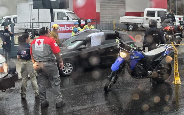 Tiroteo en La Uruca dejó un muerto y un oficial de Tránsito herido